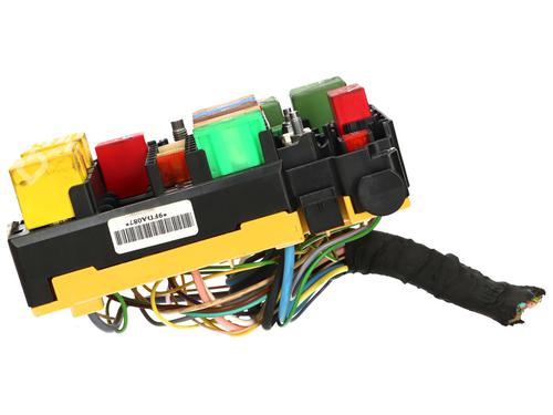 Fuse box PEUGEOT 2008 I (CU_) 1.2 THP 130 / PureTech 130 | BP36625176E1 - Image 4