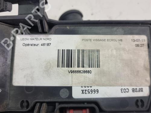Used Fuse box Fuse box 36623350 36623350