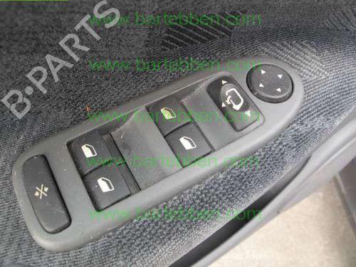 Fuse box CITROËN C5 I (DC_) 1.8 16V (DC6FZB, DC6FZE) | BP36603074E1  - Image 5
