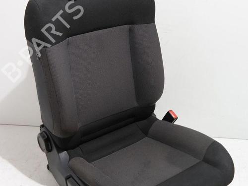 right-front-seat-citroen-c4-cactus-2014-36615964 main image