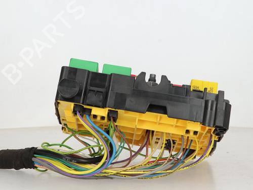 Fuse box PEUGEOT 2008 I (CU_) 1.2 VTi | BP37227085E1 - Image 2