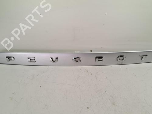 Used Tailgate trim Tailgate trim 36624756 36624756