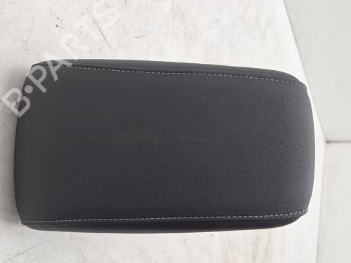 Used Armrest / Center console Armrest / Center console 38790019 38790019