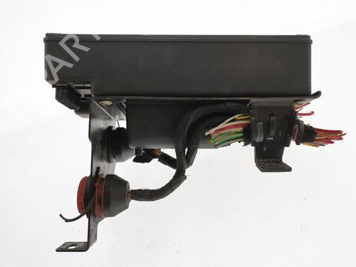 Used Fuse box Fuse box 36608752 36608752
