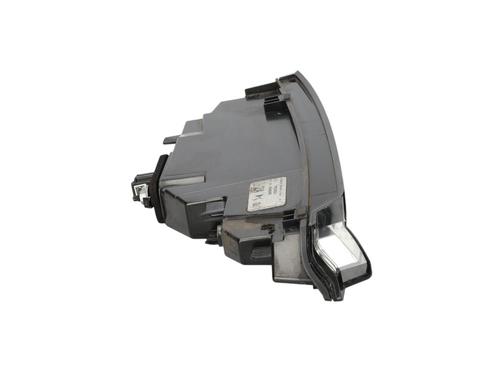 right-tailgate-light-ds-ds-4-ii-fr_-fb_-f3_-fp_-2021-36636318 main image