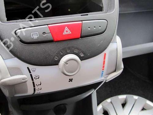 Right front seat CITROËN C1 (PM_, PN_) 1.0 | BP36601653C16 - Image 2
