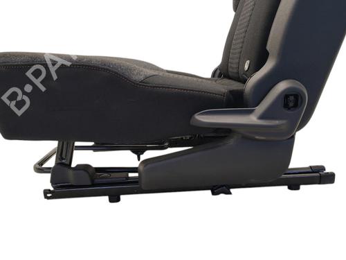 Used Rear seat (2nd row) Rear seat (2nd row) PEUGEOT 3008 II SUV (MC_, MR_, MJ_, M4_) 1.2 THP/ PureTech 130 (MRHNSM, MRHNSU, MRHNSJ, MRHNYW,... (131 hp) 36632636 36632636