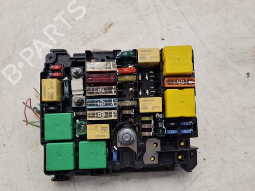 Used Fuse box Fuse box 36637436 36637436