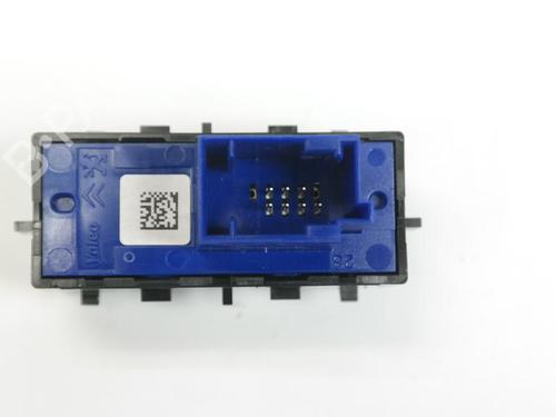 switch-citroen-c5-aircross-a_-2018-36628171 main image