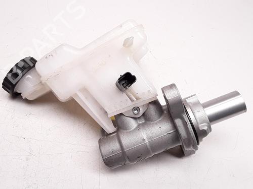 brake-master-cylinder-citroen-c5-aircross-a_-2018-36617110 main image