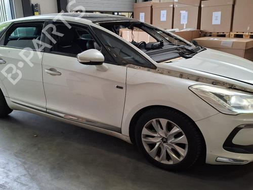 Teile für CITROËN DS5  2.0 HDi 200 Hybrid4 All-wheel Drive  4935748 