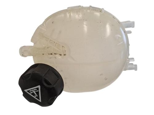 expansion-tank-ds-ds-3-ds-3-crossback-ur_-uc_-uj_-2018-36637089 main image