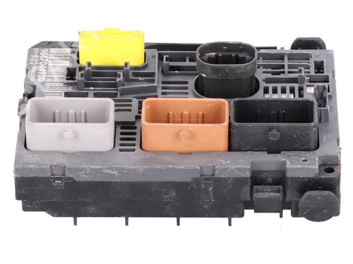 Used Fuse box Fuse box 36630069 36630069