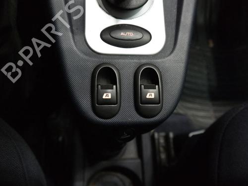 Electronic module PEUGEOT 1007 (KM_) 1.6 16V | BP36615260M83  - Image 32