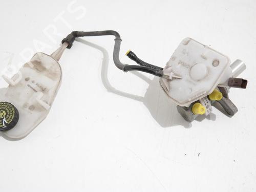 Used Brake master cylinder Brake master cylinder PEUGEOT RCZ 2.0 HDi (163 hp) 36608804 36608804