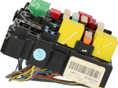 Fuse box PEUGEOT 2008 I (CU_) 1.2 VTi | BP37227085E1 - Image 5