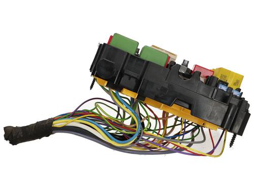 Fuse box PEUGEOT 2008 I (CU_) 1.2 VTi | BP36626253E1 - Image 2