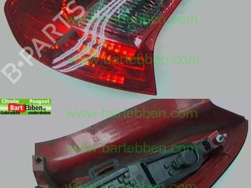 left-taillight-citroen-c4-coupe-la_-2004-2005-2006-2007-2008-2009-2010-2011-2012-2013-36607493 main image