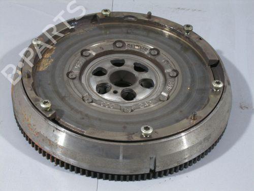 flywheel-citroen-c5-iii-break-rw_-2008-2009-2010-2011-2012-2013-2014-2015-2016-2017-36604367 main image