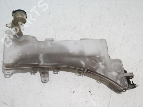 Used Windscreen washer tank Windscreen washer tank 36617282 36617282