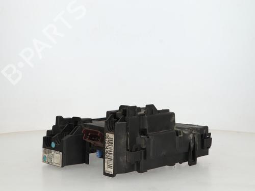 Used Fuse box Fuse box 36875464 36875464