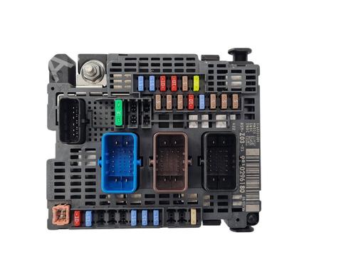 fuse-box-citroen-c4-picasso-ii-2013-36636463 main image