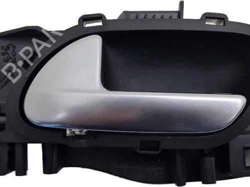 Used Front left interior door handle Front left interior door handle 36638980 36638980