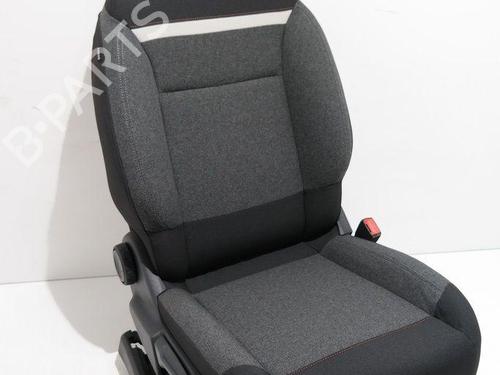 right-front-seat-citroen-c5-aircross-a_-2018-36615509 main image