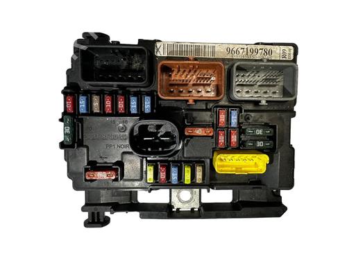 Fuse box CITROËN C3 II (SC_) 1.6 HDi | BP36629080E1 - Image 3