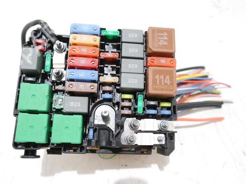 Used Fuse box Fuse box 36618919 36618919