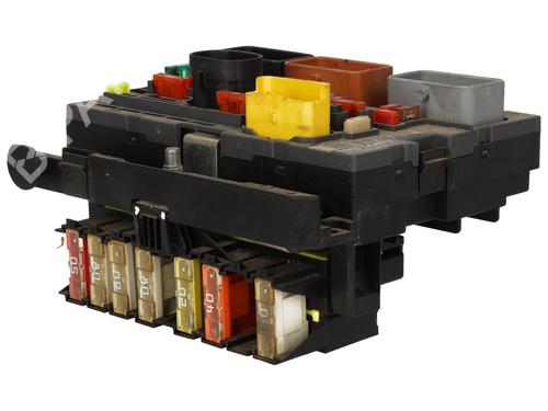 Fuse box CITROËN C5 III (RD_) 1.6 THP 155 (RD5FV8, RD5FNA) | BP36635356E1 - Image 3