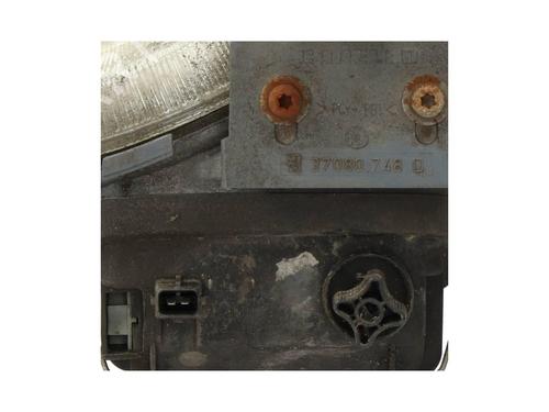 Used Right front fog light Right front fog light 36607768 36607768