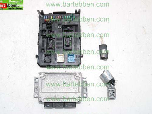 Used Control unit Control unit CITROËN C4 Grand Picasso I (UA_) 2.0 i 16V (140 hp) 36607400 36607400