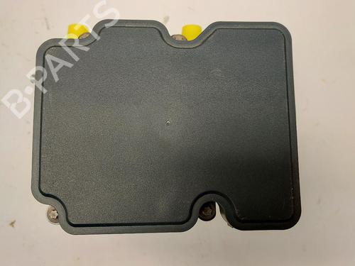 Used ABS pump ABS pump PEUGEOT 3008 II SUV (MC_, MR_, MJ_, M4_) 1.2 THP/ PureTech 130 (MRHNSM, MRHNSU, MRHNSJ, MRHNYW,... (131 hp) 36623705 36623705