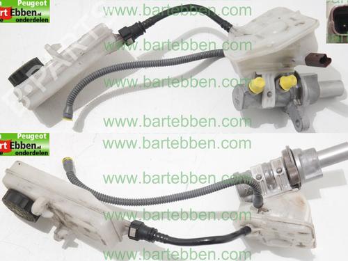 brake-master-cylinder-citroen-c4-coupe-la_-2004-2005-2006-2007-2008-2009-2010-2011-2012-2013-36602750 main image