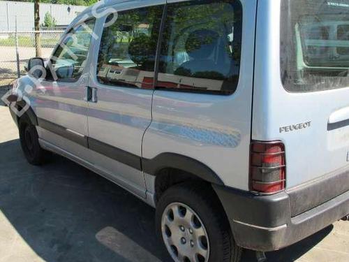 Left front fog light PEUGEOT PARTNER MPV (5_, G_) 1.6 16V | BP36601606C30 - Image 3