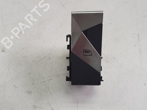 switch-ds-ds-7-crossback-j4_-jr_-jc_-2017-36620366 main image
