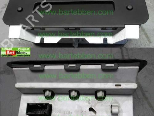 display-monitor-peugeot-206-sw-2ek-2002-36608982 main image