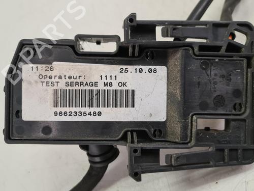 Used Fuse box Fuse box CITROËN C5 III Break (RW_) 1.8 i 16V (RW6FYC) (125 hp) 36624596 36624596