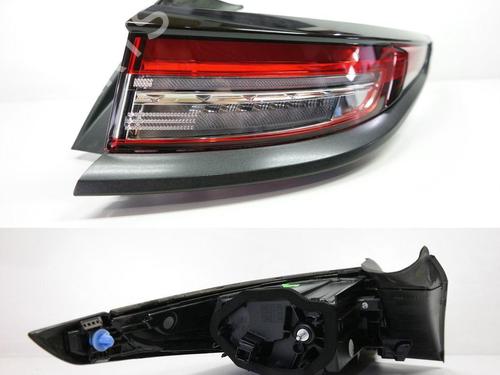 right-taillight-ds-ds-3-ds-3-crossback-ur_-uc_-uj_-2018-36616784 main image