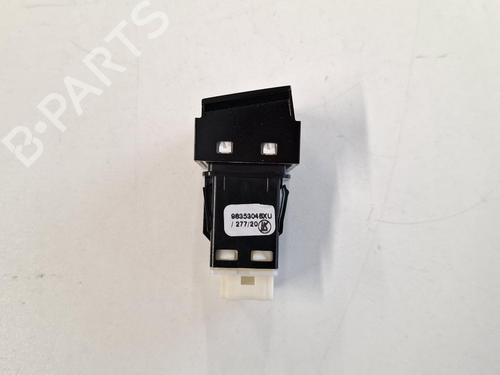 switch-ds-ds-4-ii-fr_-fb_-f3_-fp_-2021-36638830 main image