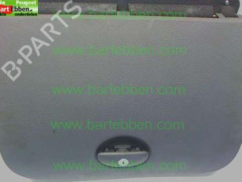 Used Glove box Glove box CITROËN C5 I (DC_) 2.0 16V (DCRFNC, DCRFNF) (136 hp) 36602333 36602333