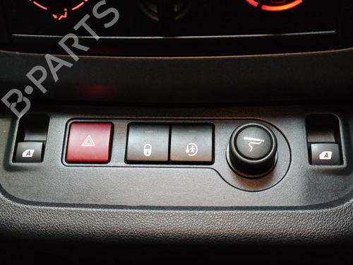 Right front seat PEUGEOT PARTNER Tepee 1.6 HDi 90 | BP36615916C16 - Image 18