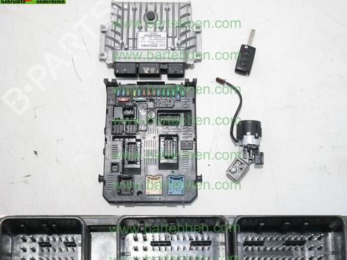 Used Control unit Control unit CITROËN C5 III (RD_) 2.0 HDi (RDRHD8, RDRHDJ, RDRHR8, RDRHRJ) (136 hp) 36605825 36605825