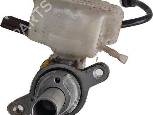 Used Brake master cylinder Brake master cylinder CITROËN C4 Picasso I MPV (UD_) 1.8 Bifuel (125 hp) 36638392 36638392