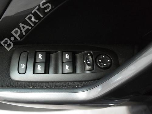 Fuse box PEUGEOT 2008 I (CU_) 1.2 THP 110 / PureTech 110 | BP36617973E1 - Image 22