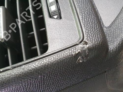 Used Armrest / Center console Armrest / Center console 36619752 36619752