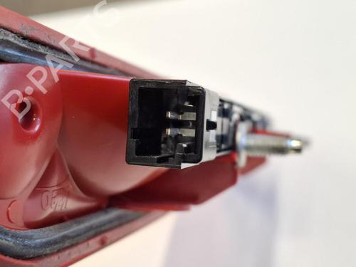 third-brake-light-citroen-c5-iii-break-rw_-2008-2009-2010-2011-2012-2013-2014-2015-2016-2017-36637811 main image
