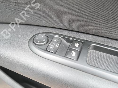 Switch PEUGEOT 407 (6D_) 1.6 HDi 110 (6D9HZC, 6D9HYC) | BP36610055I30 - Image 18