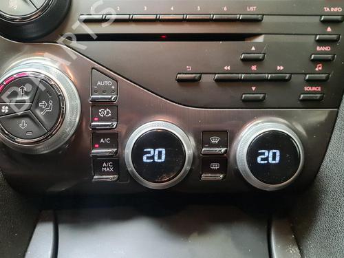 Switch CITROËN DS5 2.0 HDi 200 Hybrid4 All-wheel Drive | BP36627214I30 - Image 23